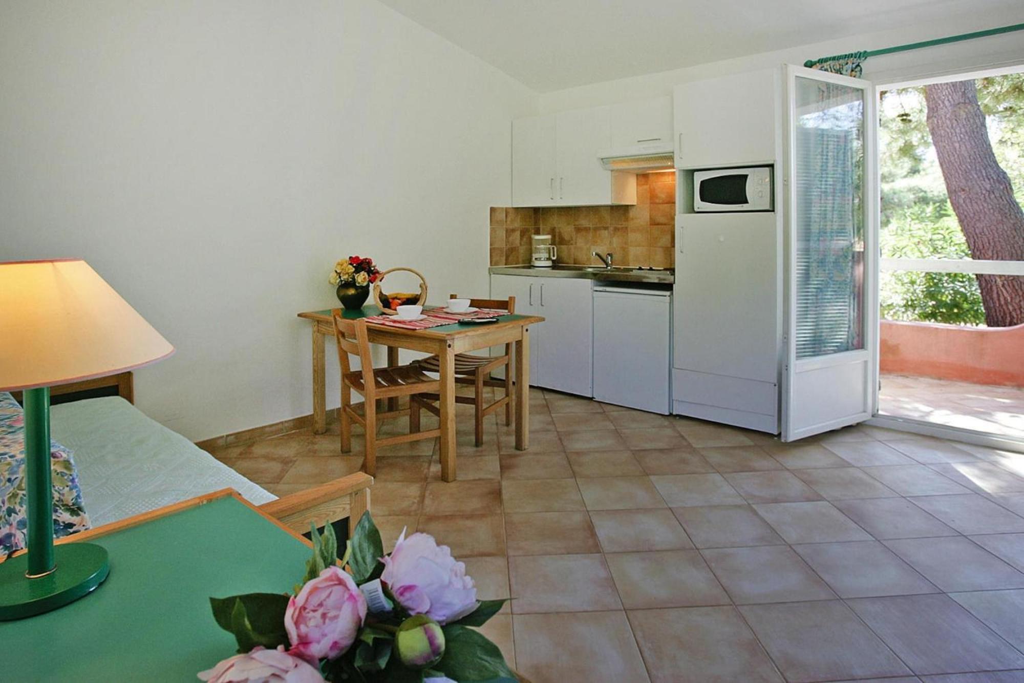 Lovely Apartment In Borgo With Shared Pool Extérieur photo