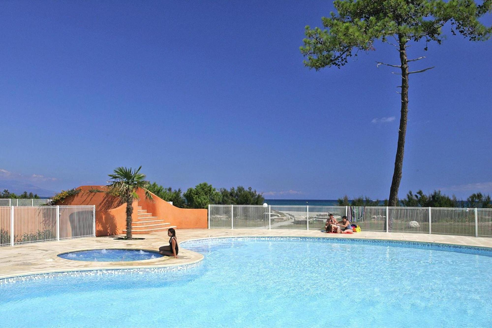 Lovely Apartment In Borgo With Shared Pool Extérieur photo