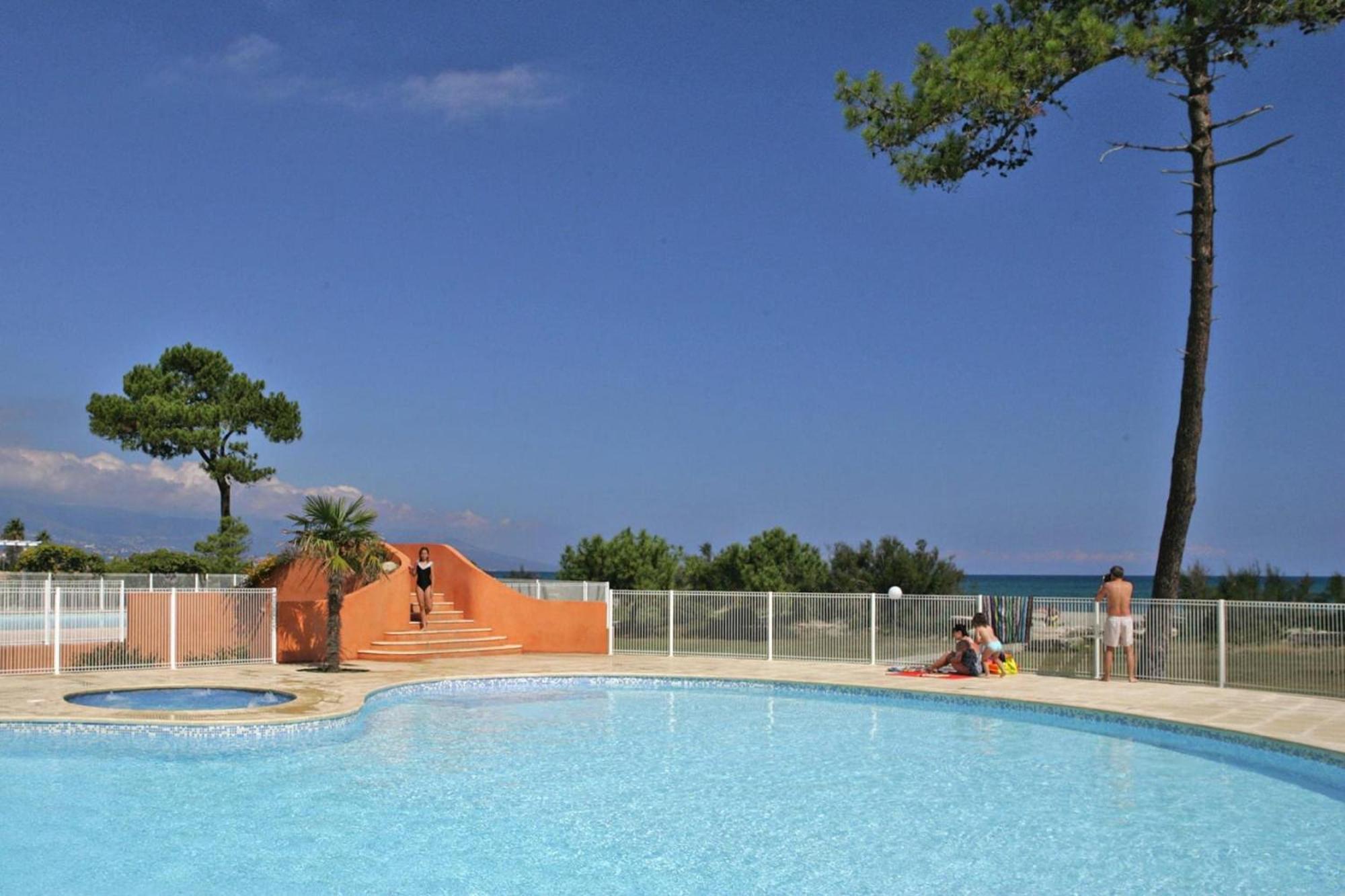 Lovely Apartment In Borgo With Shared Pool Extérieur photo
